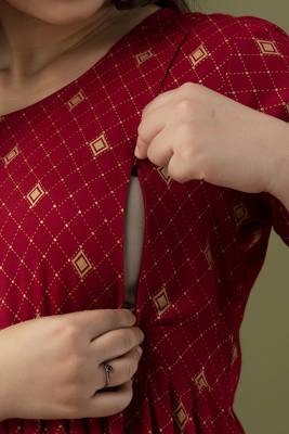 Women maternity feeding zip kurta 2