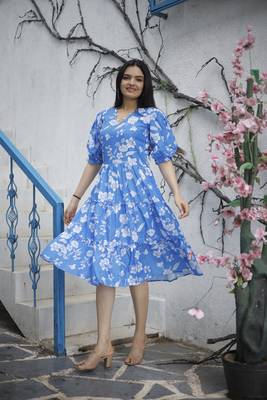 Blue colour beautiful girlish short kurti for party looks 1