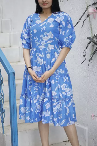 Blue colour beautiful girlish short kurti for party looks