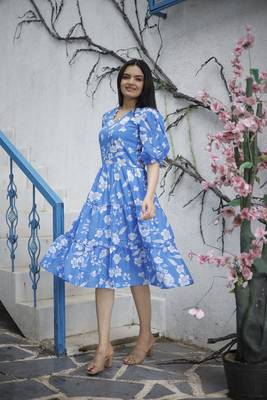Blue colour beautiful girlish short kurti for party looks 4