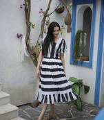 Black colour georgette fabric smart party kurti