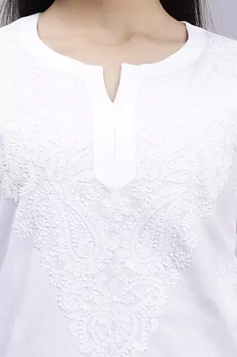 hand embroidered white cotton lucknowi chikan kurta