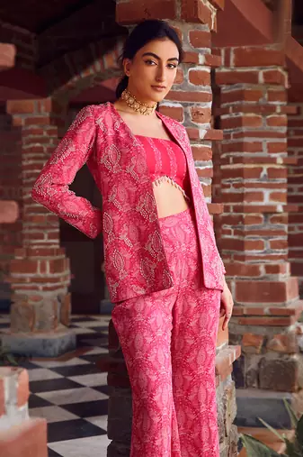 Fuchsia pink georgette embroidered co-ord set