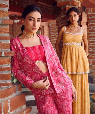 Fuchsia pink georgette embroidered co-ord set 5