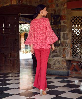 Fuchsia pink georgette embroidered co-ord set 3