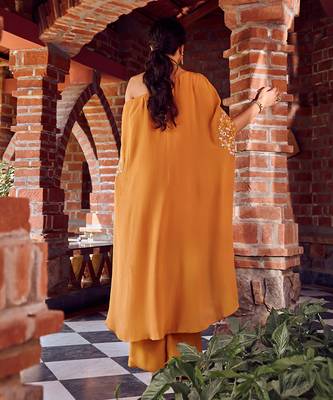 Mayan gold crepe kaftaan set 3