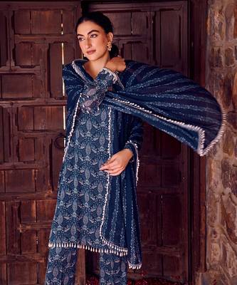 Midnight blue georgette embroidred kurta set 3