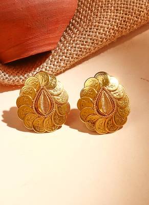 Leaf Shaped Earrings with Motif 1