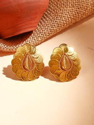 Leaf Shaped Earrings with Motif 4