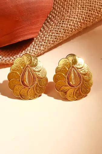Leaf Shaped Earrings with Motif