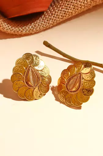 Leaf Shaped Earrings with Motif
