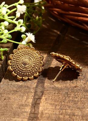 Gold Plated-Plated Floral Shaped Earrings 3