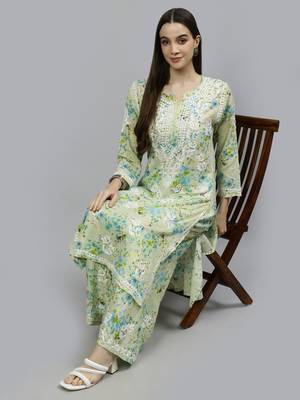 hand embroidered green mal-mal lucknow chikankari women kurta set 4