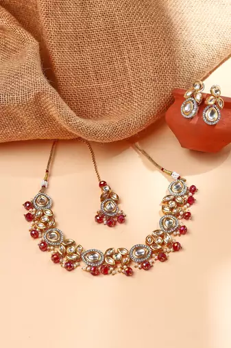 Multicolored Kundan Necklace Set with Earrings and Maang Tikka