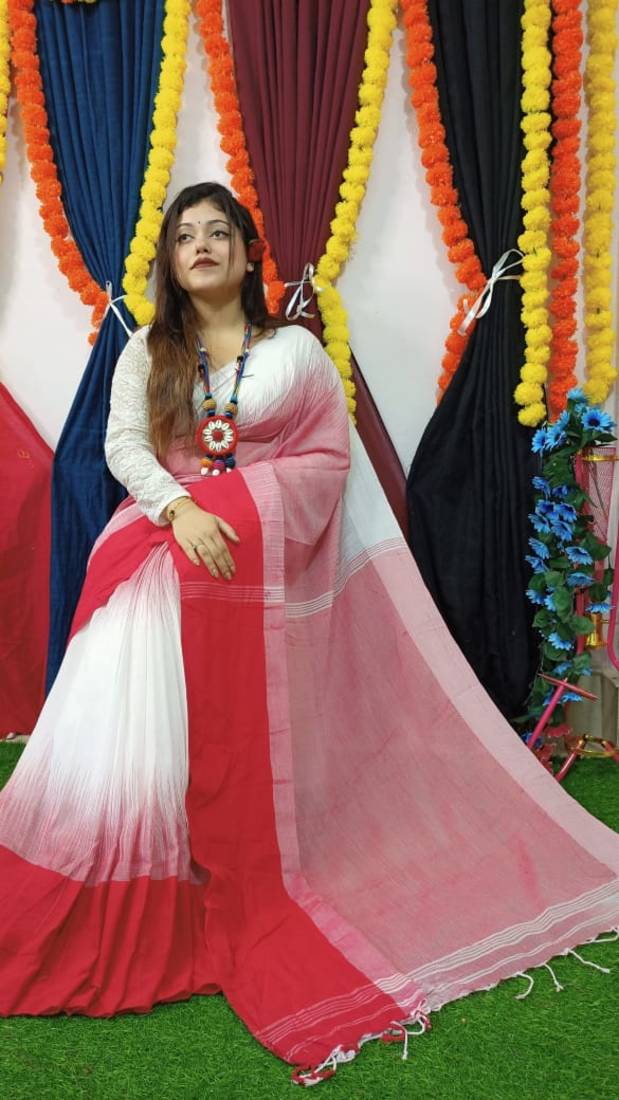 Elegant White Khadi Mahapar Sari With Blouse Piece