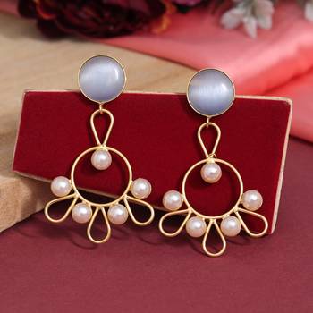 Gray color amrapali earrings 2