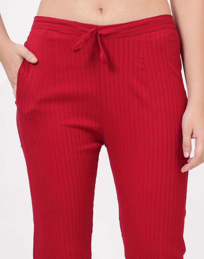 Satrangi women's viscose ribbed lycra maroon solid slim fit pant