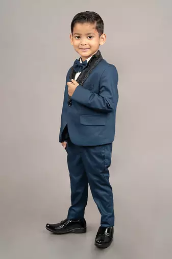 Blue laple embroidered tuxedo set