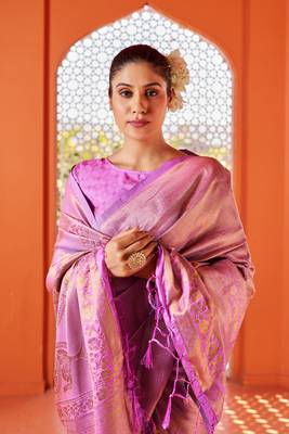 Pink Kumbhi silk bland Kanjivaram style festive wear zari border saree with Blouse 5