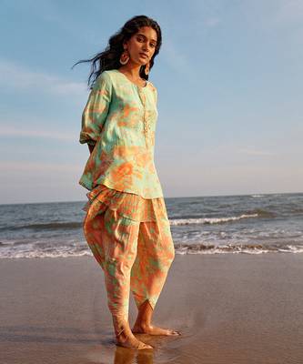 Green natural crepe printed  kurta set 1