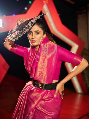 Rani Pink Kishika silk bland Banarasi style zari weaving saree with Blouse 4