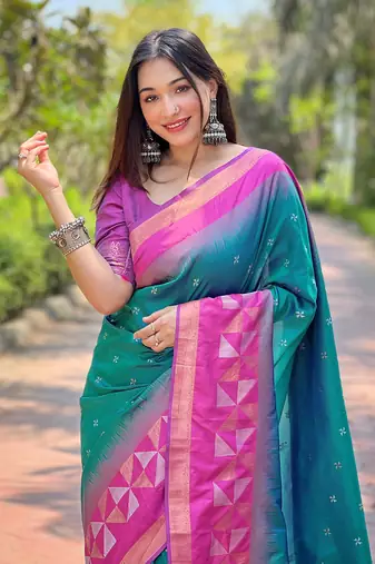 Green Soft Silk Contrast Gold Zari Woven Saree