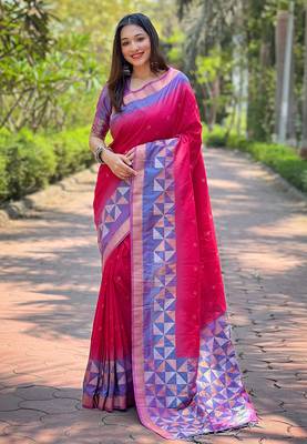 Pink Soft Silk Contrast Gold Zari Woven Saree 1