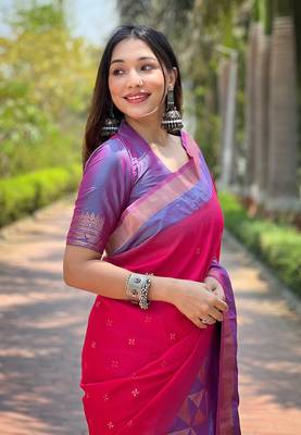 Pink Soft Silk Contrast Gold Zari Woven Saree 2