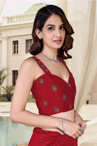 Trendmalls  Vichitra Silk Heavy Embroidred work Saree with Unstitched Blouse Piece