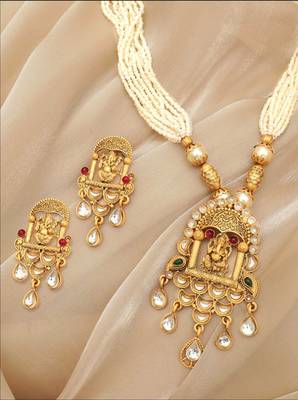 Mansiyaorange matte gold temple theme lord ganesha chain pendant with earrings 2