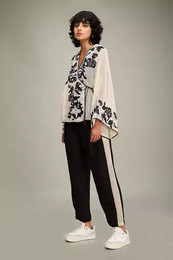 Off white/ black zinnia applique angarkha set