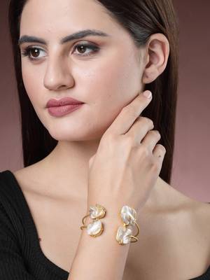 women gold-plated mother of pearl handcrafted cuff bracelet 3