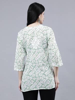 hand embroidered green mal-mal lucknowi chikankari top 2
