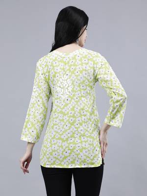 hand embroidered light green mal-mal lucknowi chikankari top 2