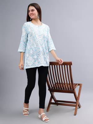 hand embroidered blue mal-mal lucknowi chikankari top 5