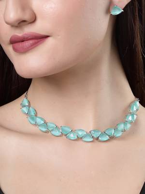 Women green artificial stones studded handcrafted jewellery set 1