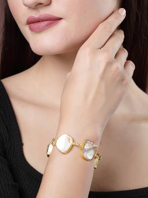 Women gold-plated handcrafted mother of pearl link bracelet 1