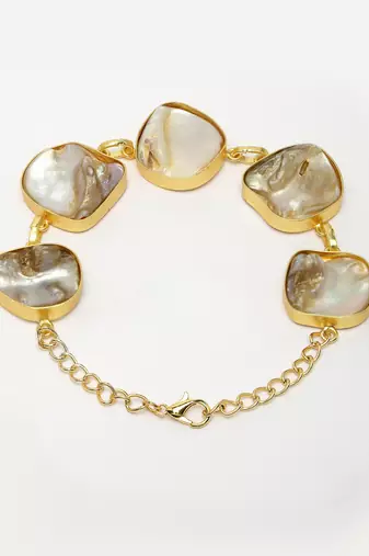 Women gold-plated handcrafted mother of pearl link bracelet