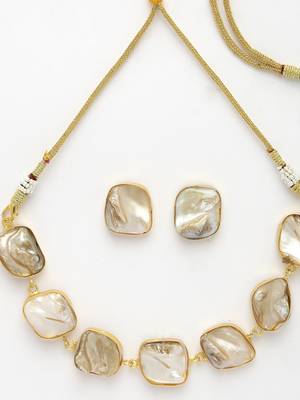 Women gold-plated mother of pearl handcrafted jewellery set 3
