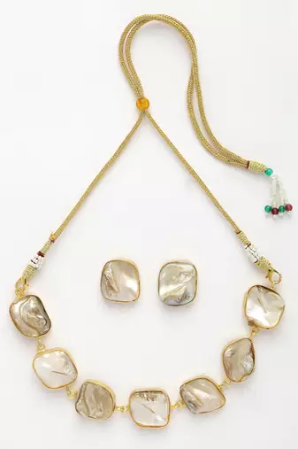 Women gold-plated mother of pearl handcrafted jewellery set