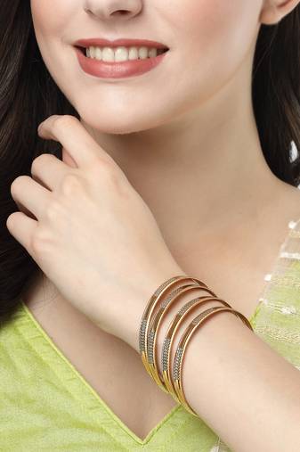 Women set of 4 gold-plated cz-studded traditional bangles