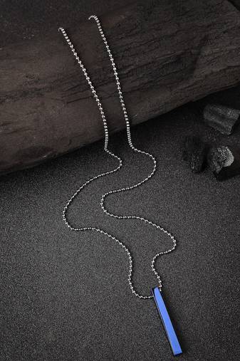Men blue plated geomatric pendent with chain