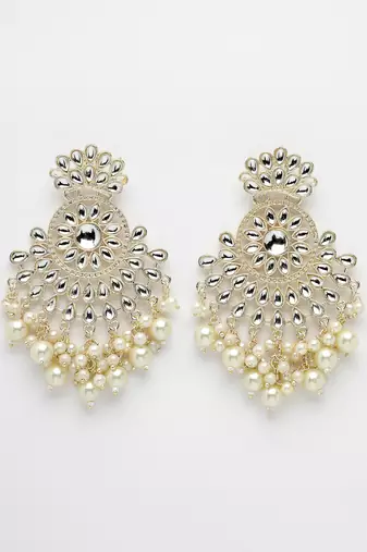 Women gold-plated kundan chandbali earrings