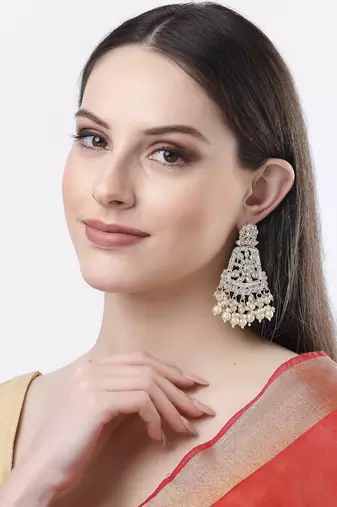 Women gold-plated kundan drop earrings