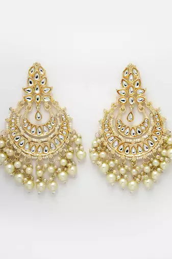 Women gold-plated kundan chandbalis earrings