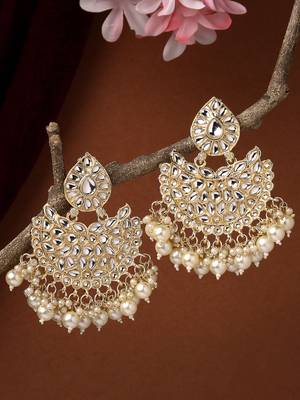 Women gold-plated kundan chandbalis earrings 1