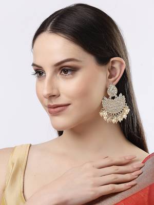 Women gold-plated kundan chandbalis earrings 2