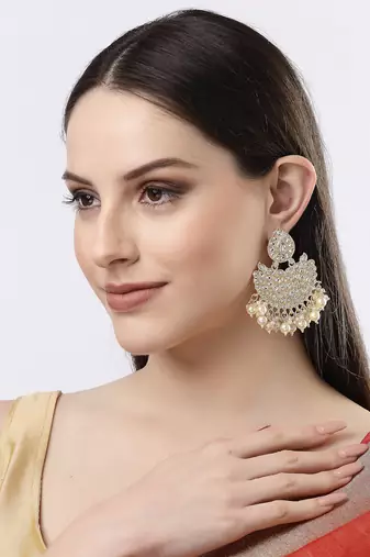 Women gold-plated kundan chandbalis earrings