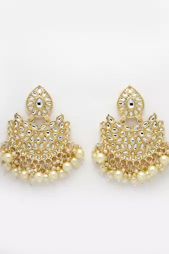Women gold-plated kundan chandbalis earrings