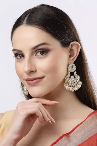 Women gold-plated kundan chandbalis earrings